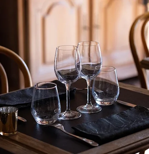 Réservez votre table pour la Formule Midi ou le menu du Ptit Chess à seulement 15 mn de Paris Défence, à la Celle Saint Cloud - Yvelines